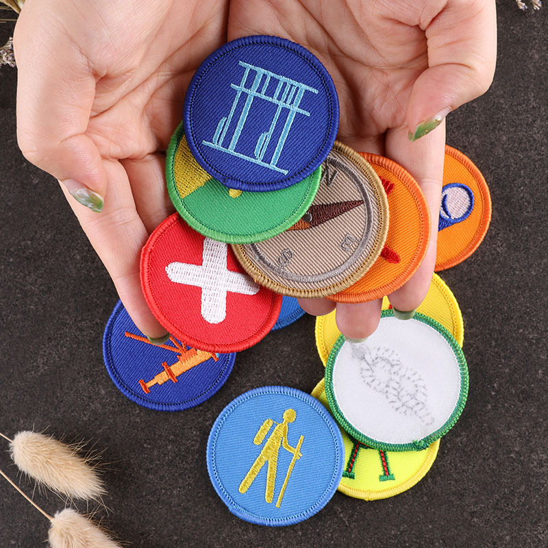15pcs Lot Outdoor Badges Iron  - مراجعة Furoshiki Wrap Cloth وسعره